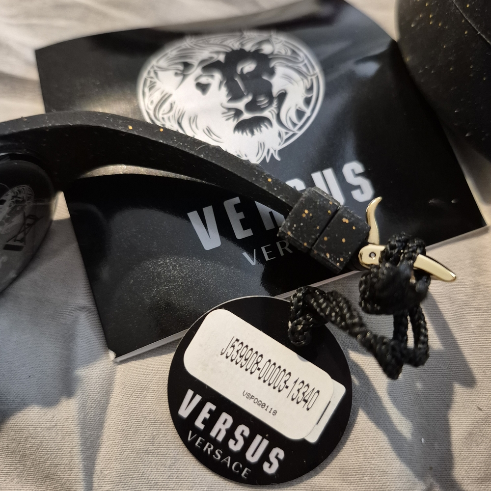 Versus Versace Black Watch With Case - Picture 1 of 5
